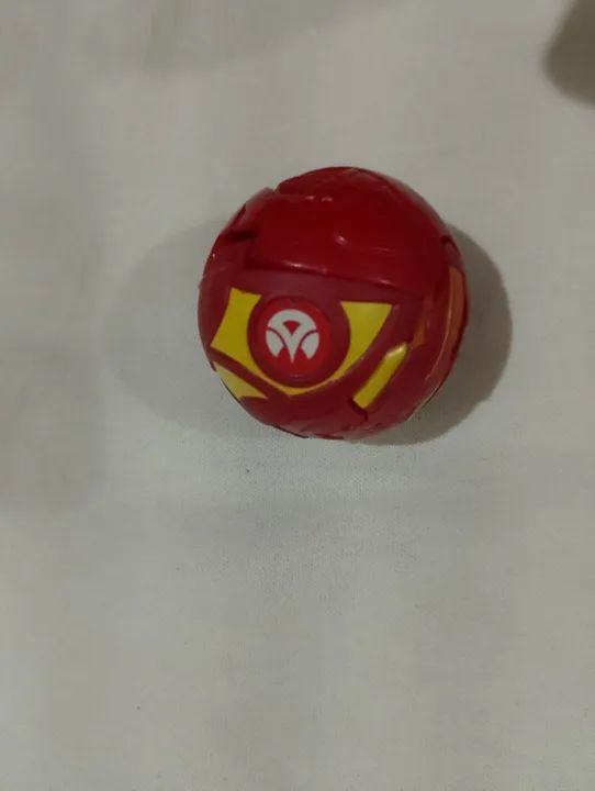 2 Bonecos Bakugan Battle red helix dragonoid e Gargonoid Ventus McDonalds - Foto 2