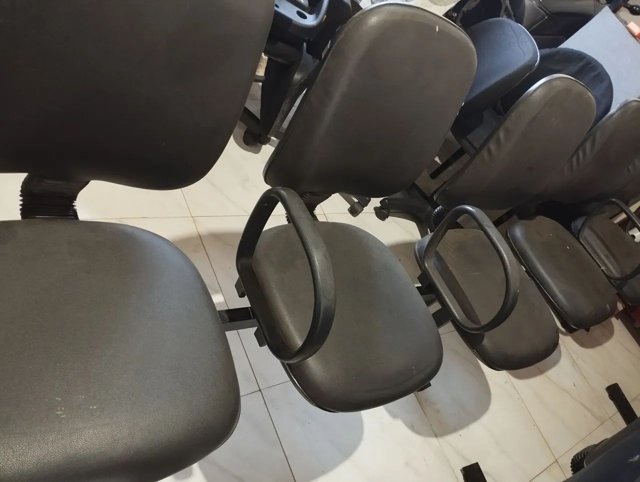 Longarina 5 lugares Couro - Foto 2