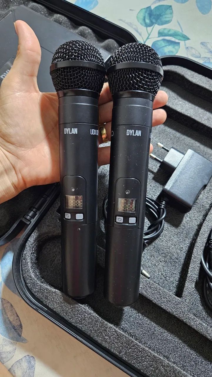 Microphone 454806663468820481