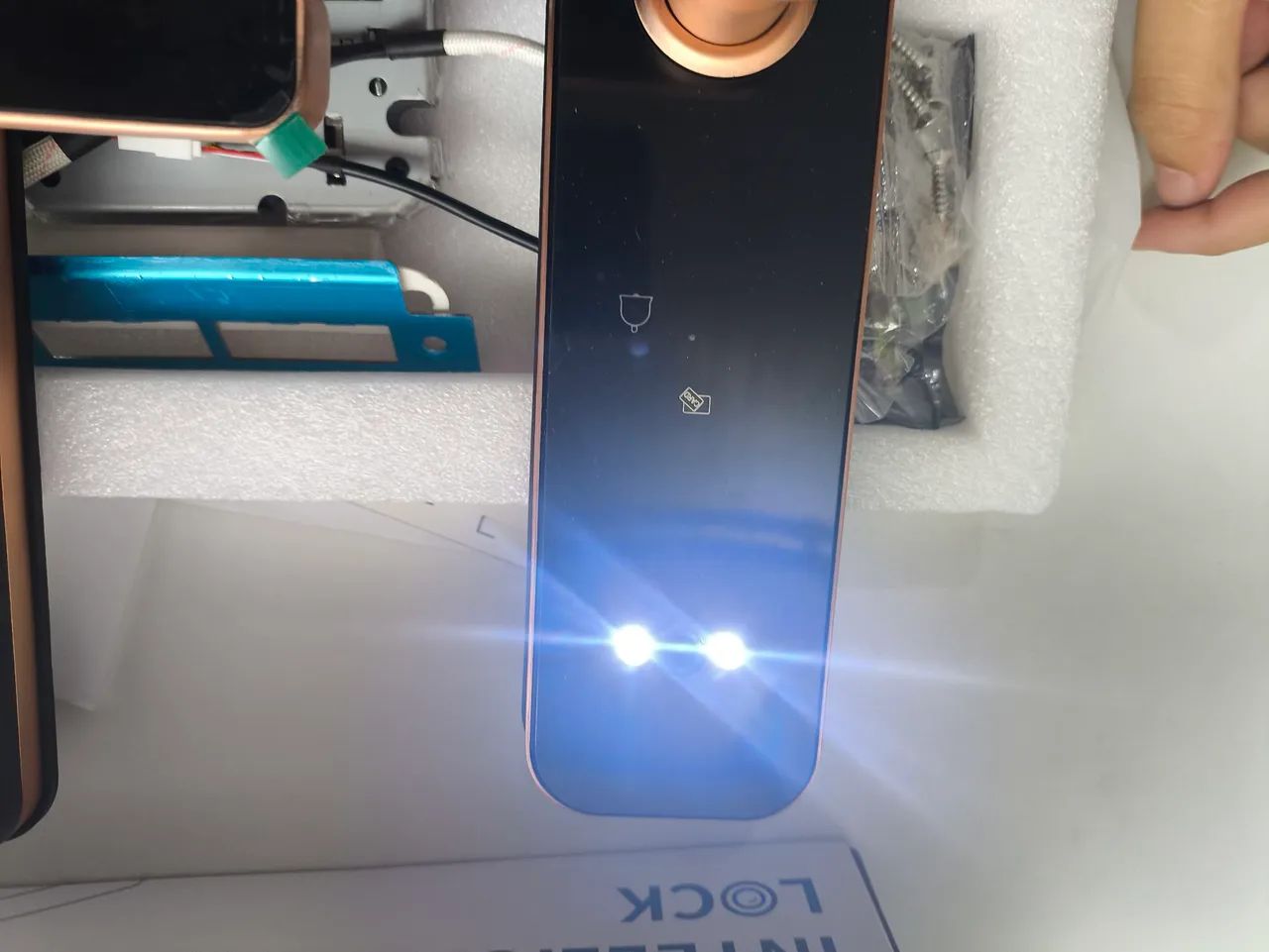 Fechadura eletrônica com câmera  - Foto 5