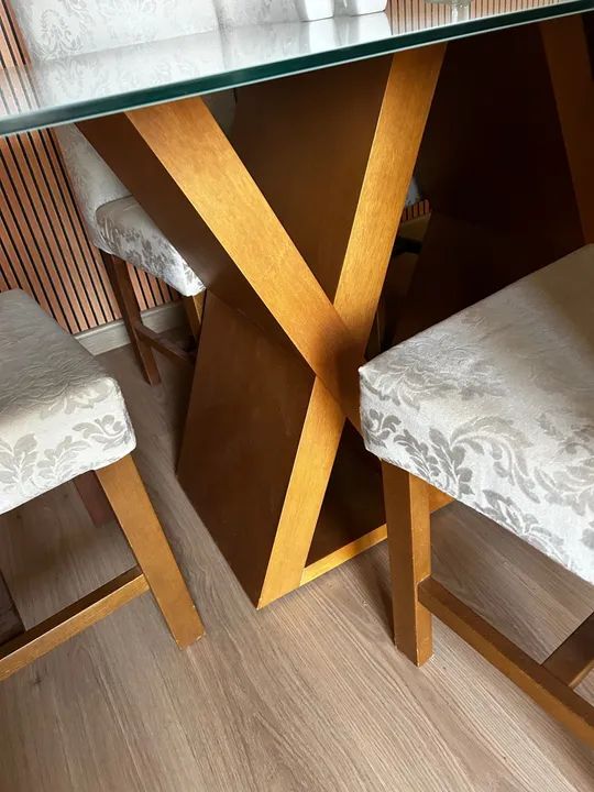 Mesa de Jantar em Madeira com 6 Cadeiras - Foto 5