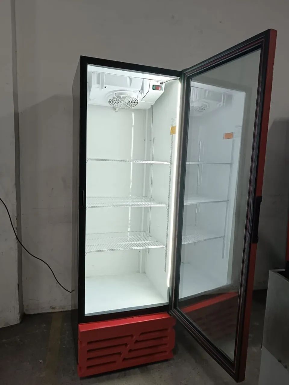 Geladeira expositora marca IMBERA 542 litros 110v funcionando perfeitamente - Foto 4