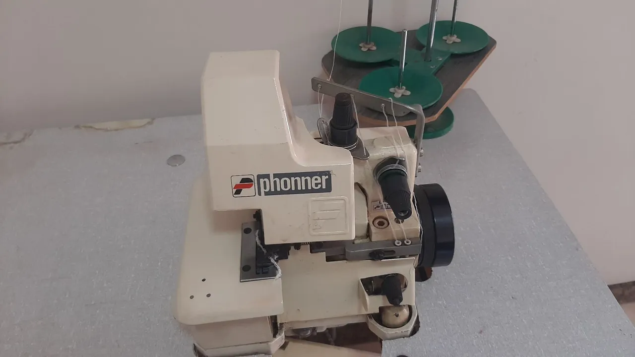 Máquina de costura industrial Phonner