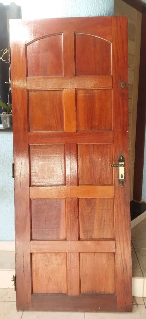 Porta de madeira maciça ótimo estado fechadura nova 64842089616513121