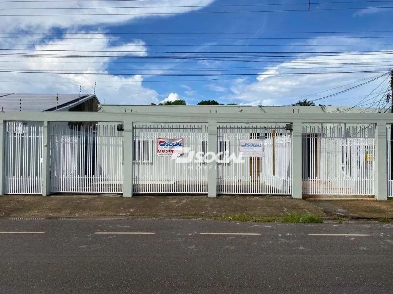 Kitnet disponível para locação no centro da cidade, próximo ao CPA. Localizada na Rua: Jos