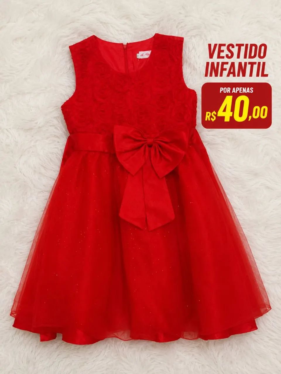 Vestido infantil usado pouquíssimas vezes, excelente estado de conservação 