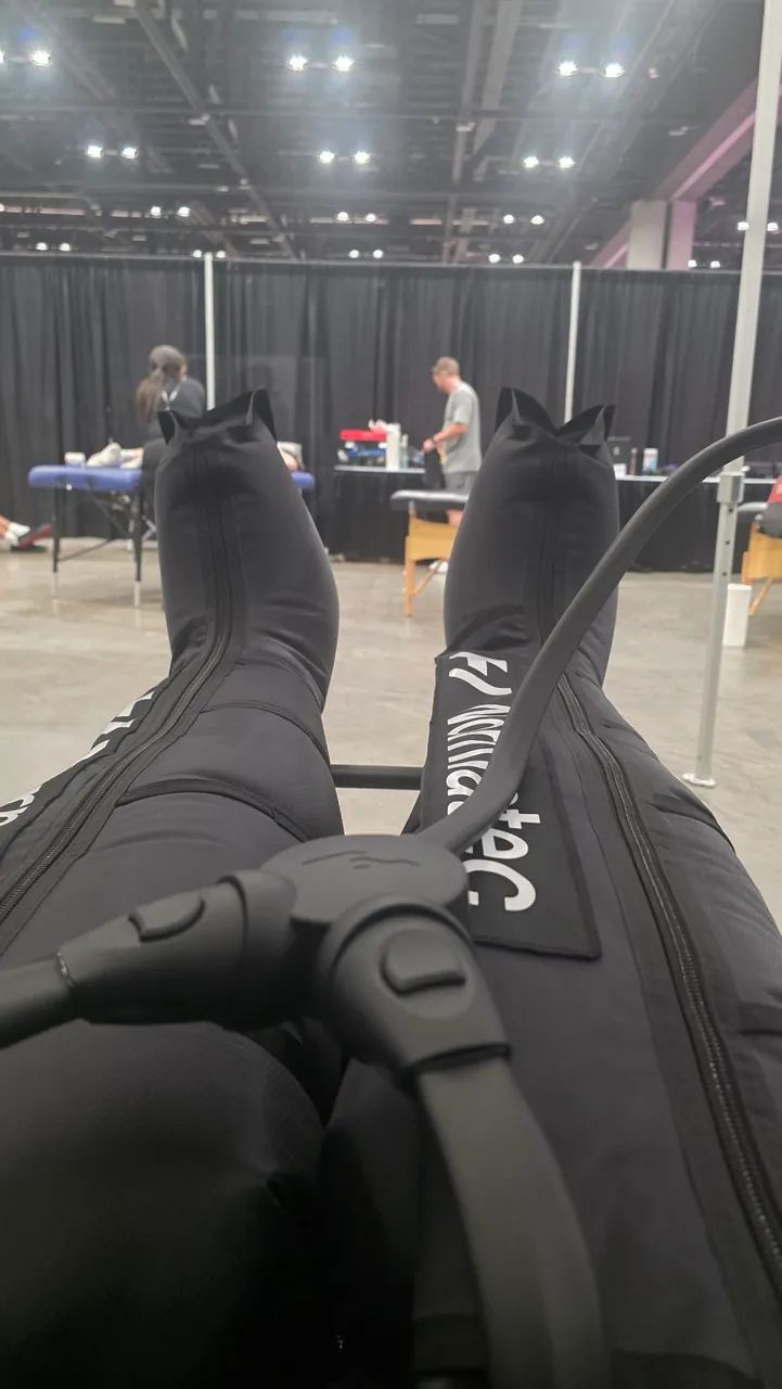 Bota de recuperação Muscular Normatec  Hyperice - Foto 4