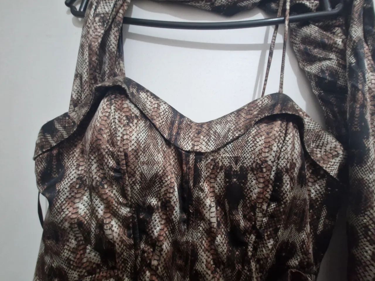 Vestido de cetim estampa animale - Foto 2