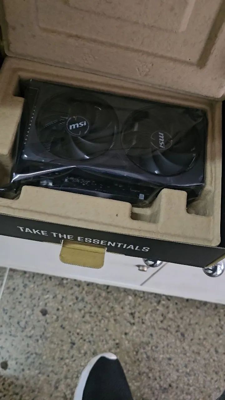 Placa de Vídeo RTX 5060 2 meses de uso. - Foto 2