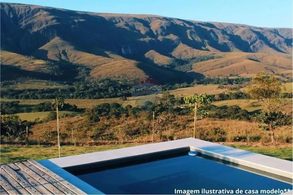 "Refúgio Morro Alto: 20.000m² em Delfinópolis"