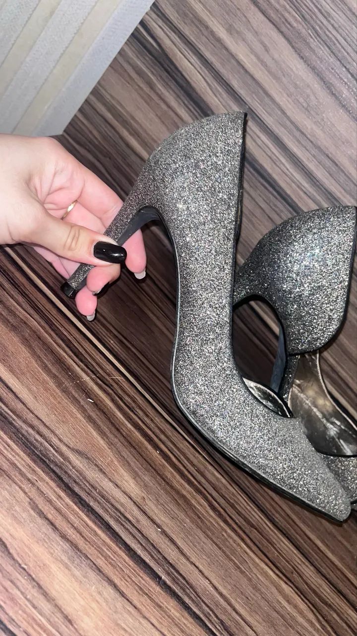Scarpin prata/glitter  