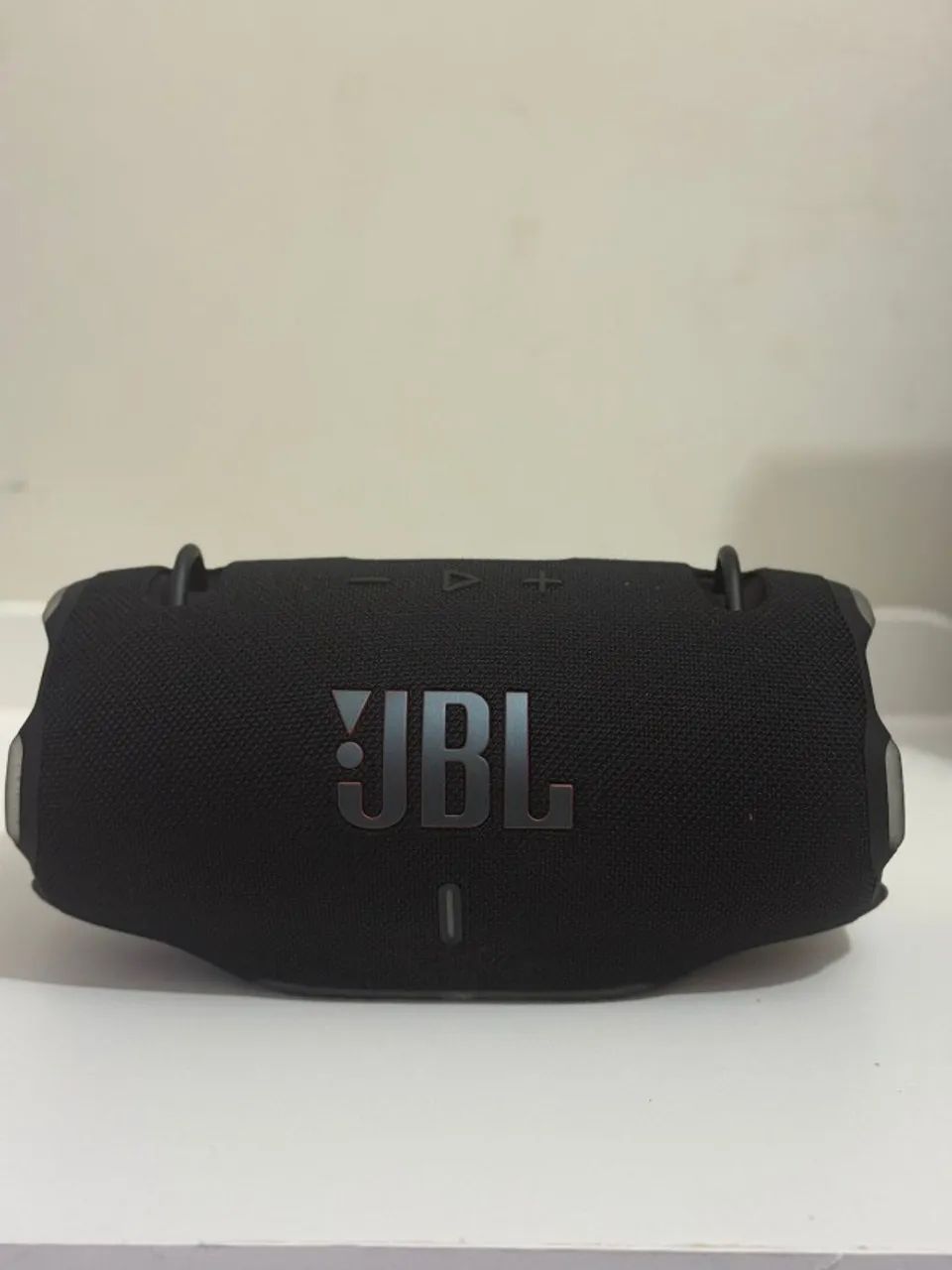 Caixa de Som Bluetooth Portátil Xtreme 4 JBL Cor Preta