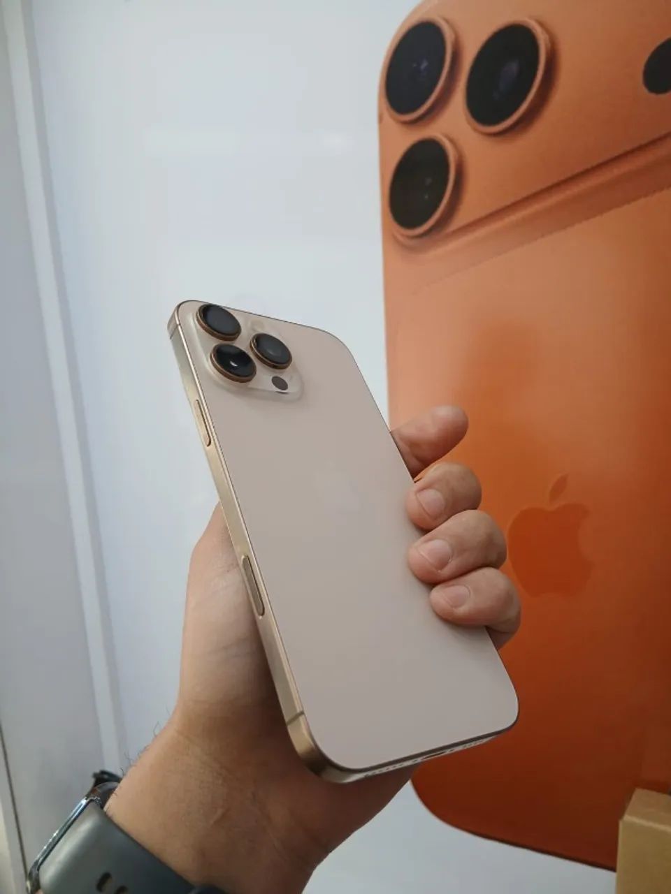 IPHONE 16 PRO MAX 256GB - DESERT 91% de Bateria!!! - Foto 3