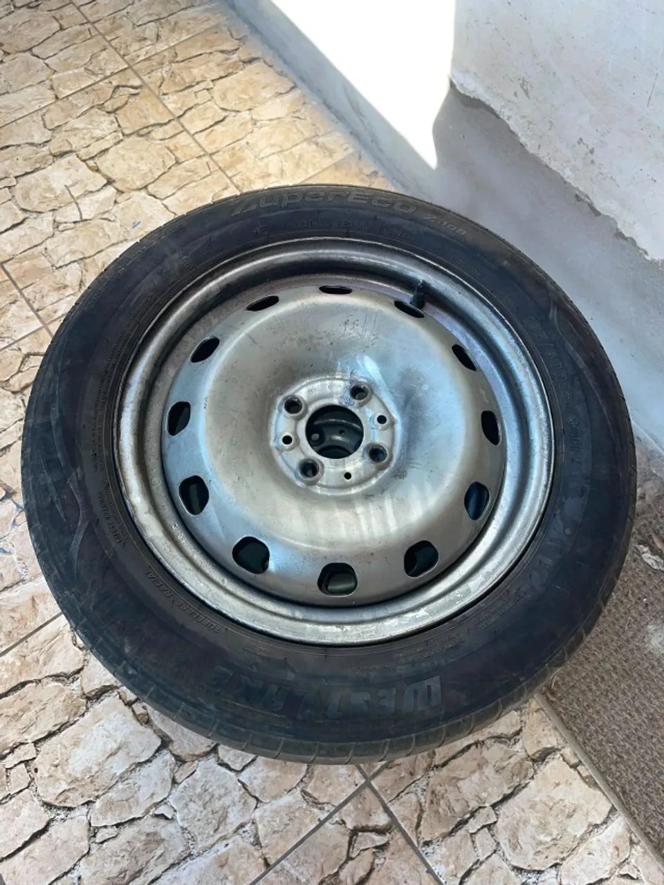 Roda e pneu aro 15 - Foto 2
