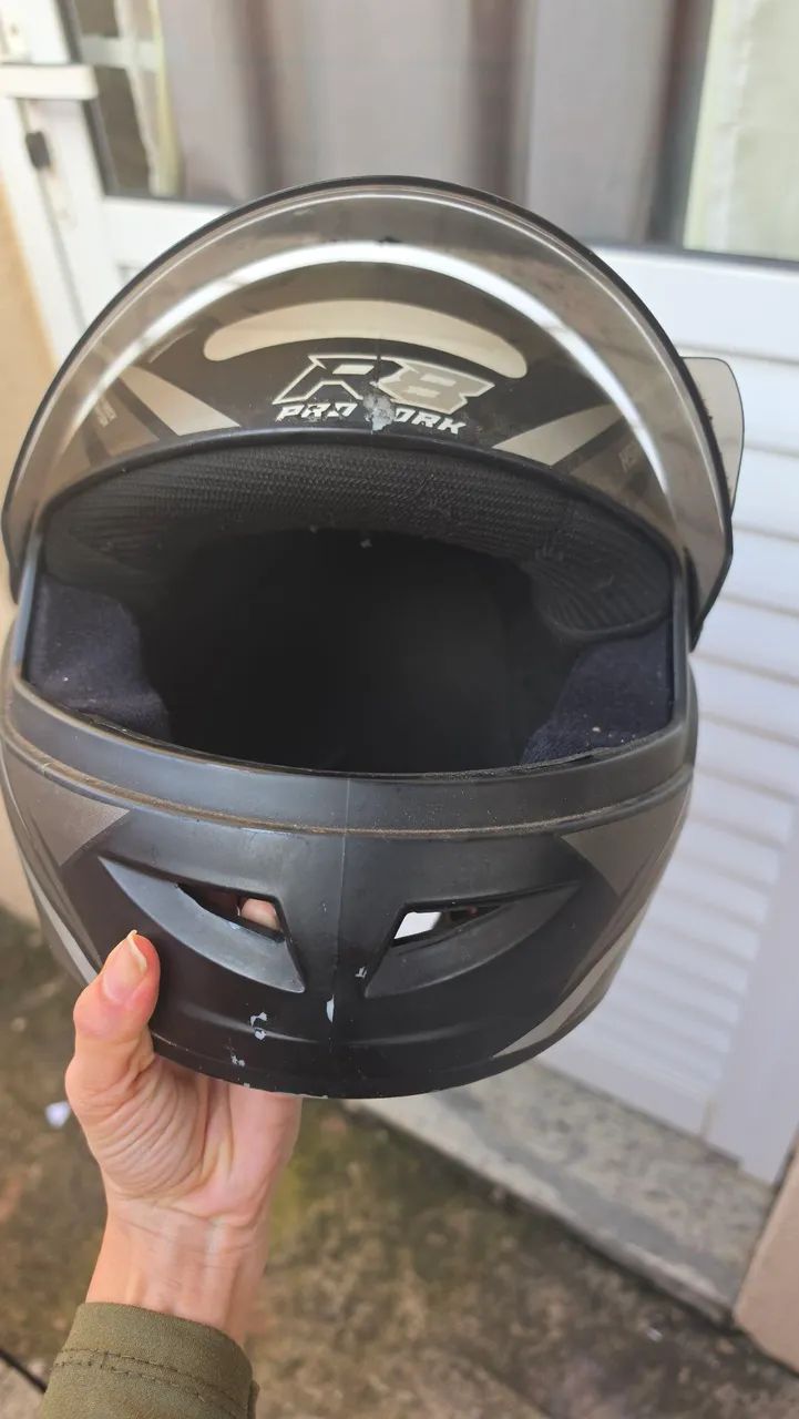 Capacete