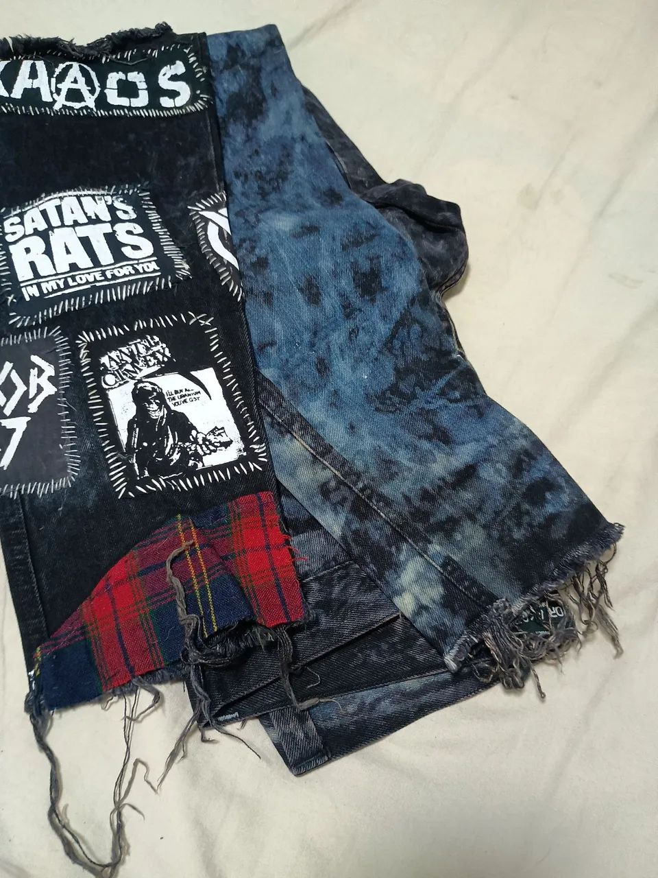 Calça Por Akazzo estilo punk - Foto 6