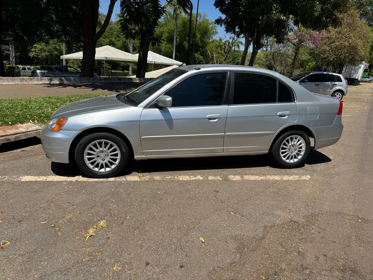Honda Civic Sedan LX 1.7 16V 115cv Mec. 4P 2001