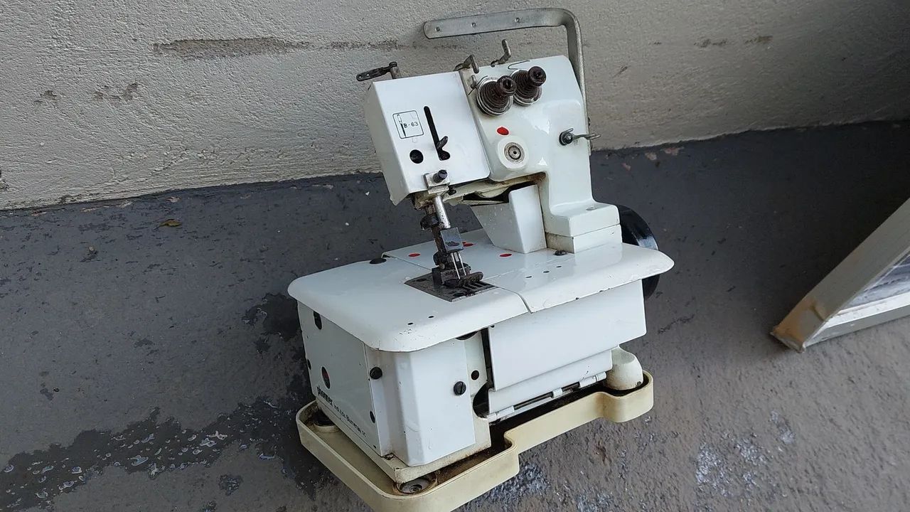 Máquina Overloque Industrial Phomer - Completa Mecânica - Sem Motor