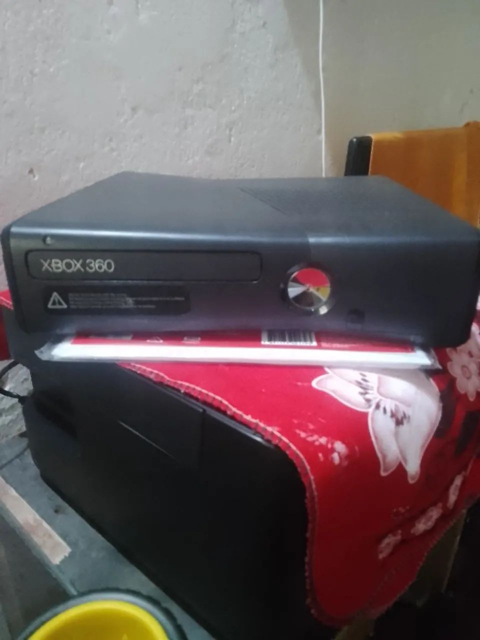 Xbox 360 slim com defeito 