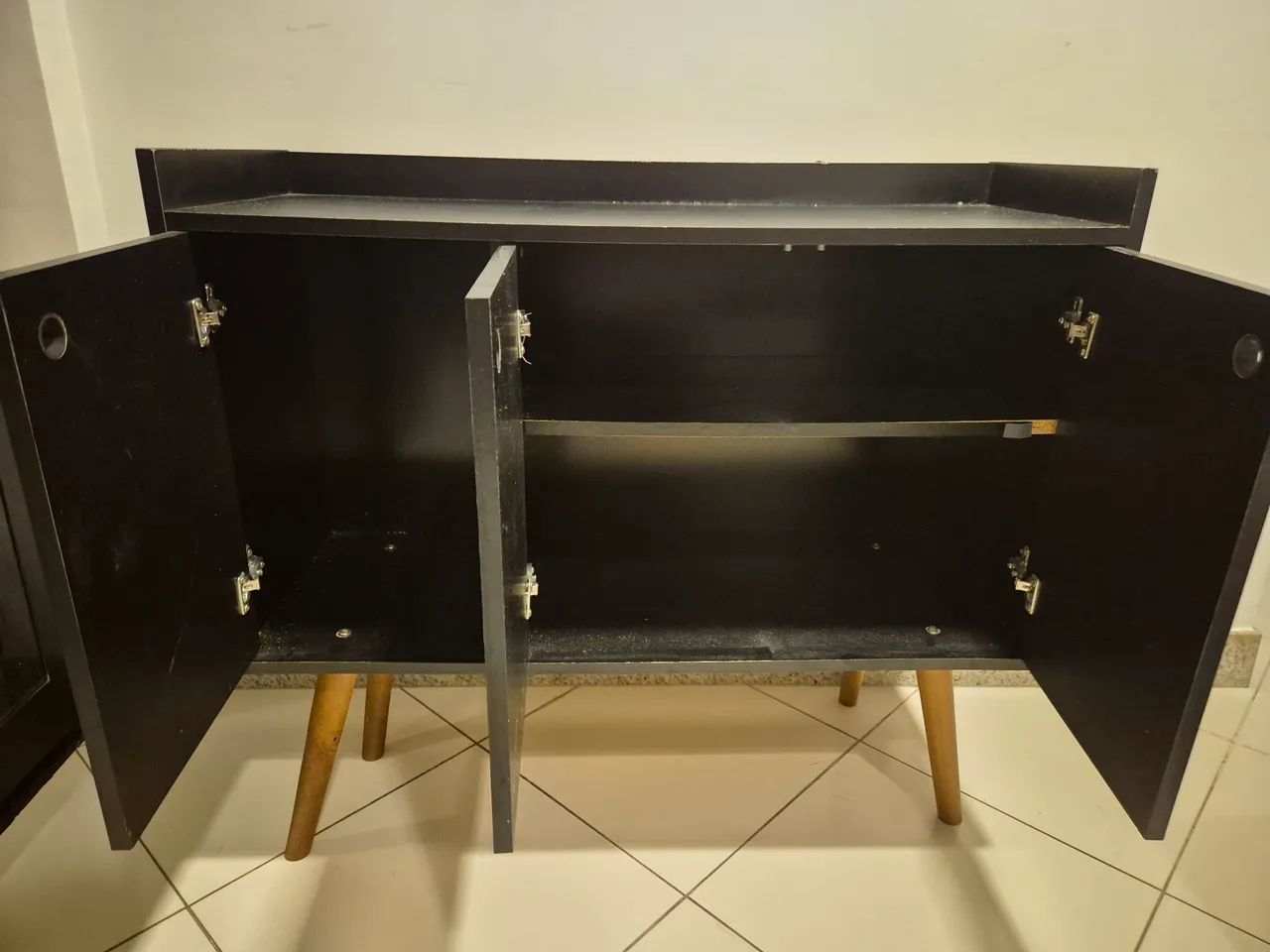 Rack Preto - R$ 150,00 
