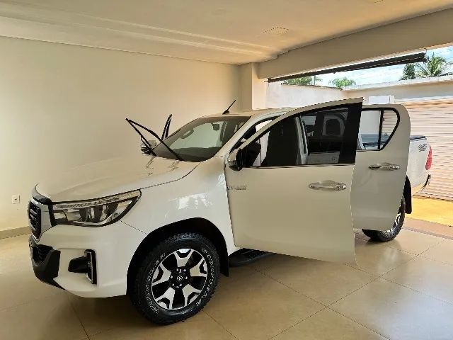 Toyota Hilux CD 4X4 2.8 DIESEL AUT. 2020
