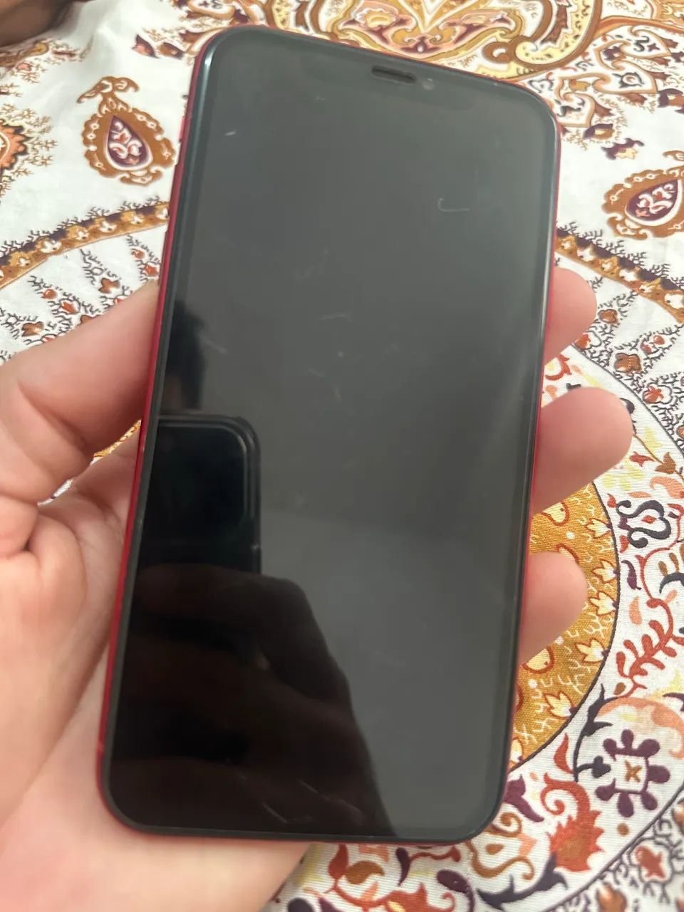 iPhone XR red 