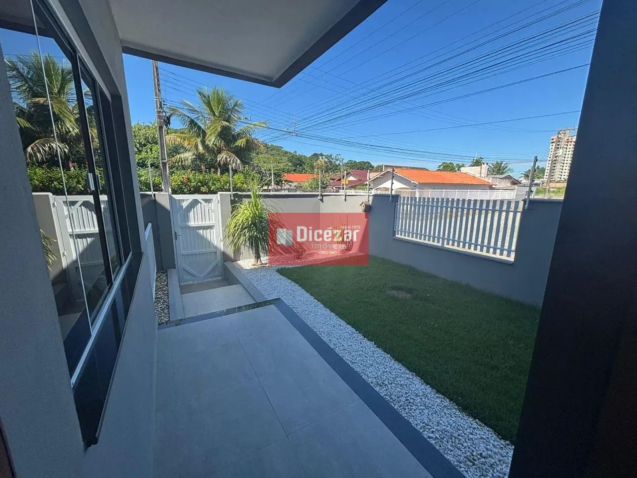 Casa à venda alto padrão, com piscina, mobilada e equipada, com 3 suítes mais um dormitóri - Foto 5