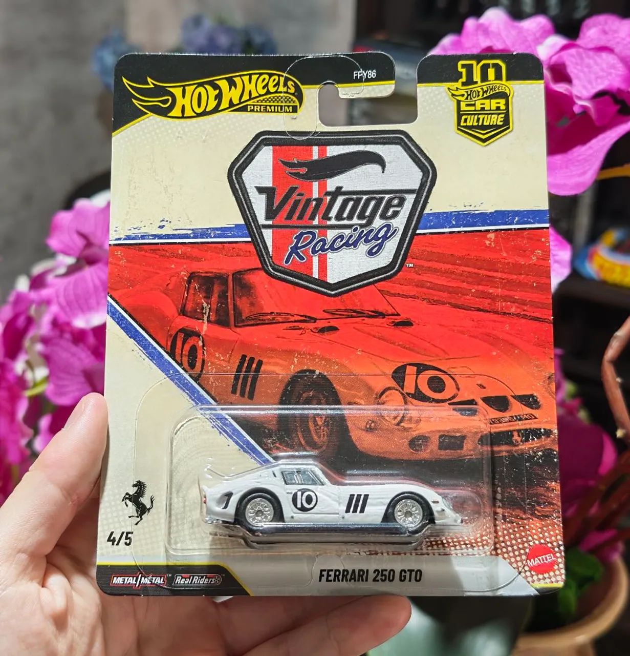 Hot Wheels Ferrari 250 GTO Branca Premium
