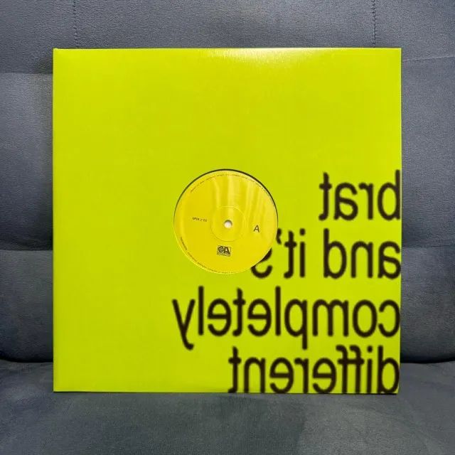 LP Vinil Charli XCX brat and it?s completely different - Foto 2