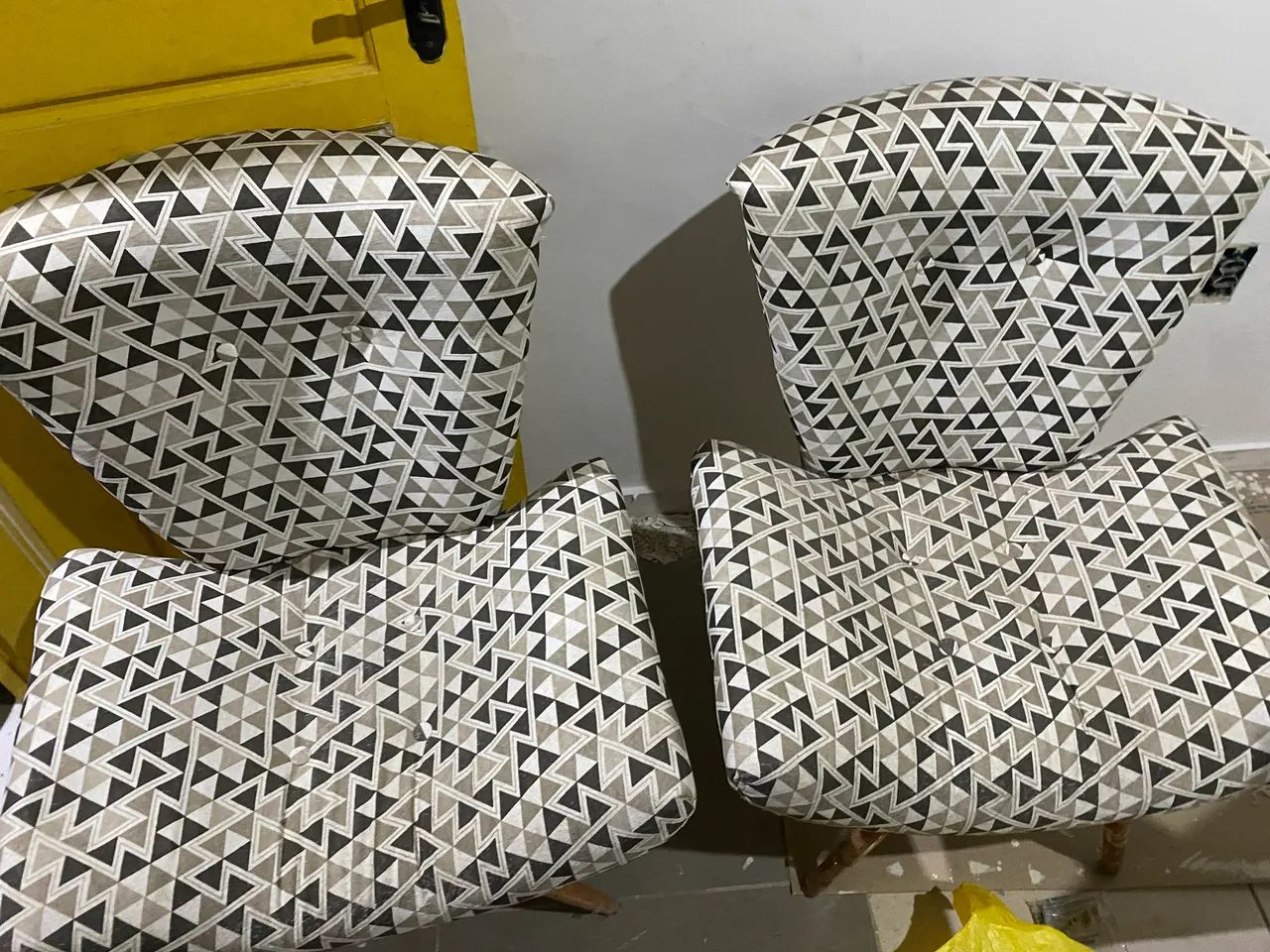 2 POLTRONAS