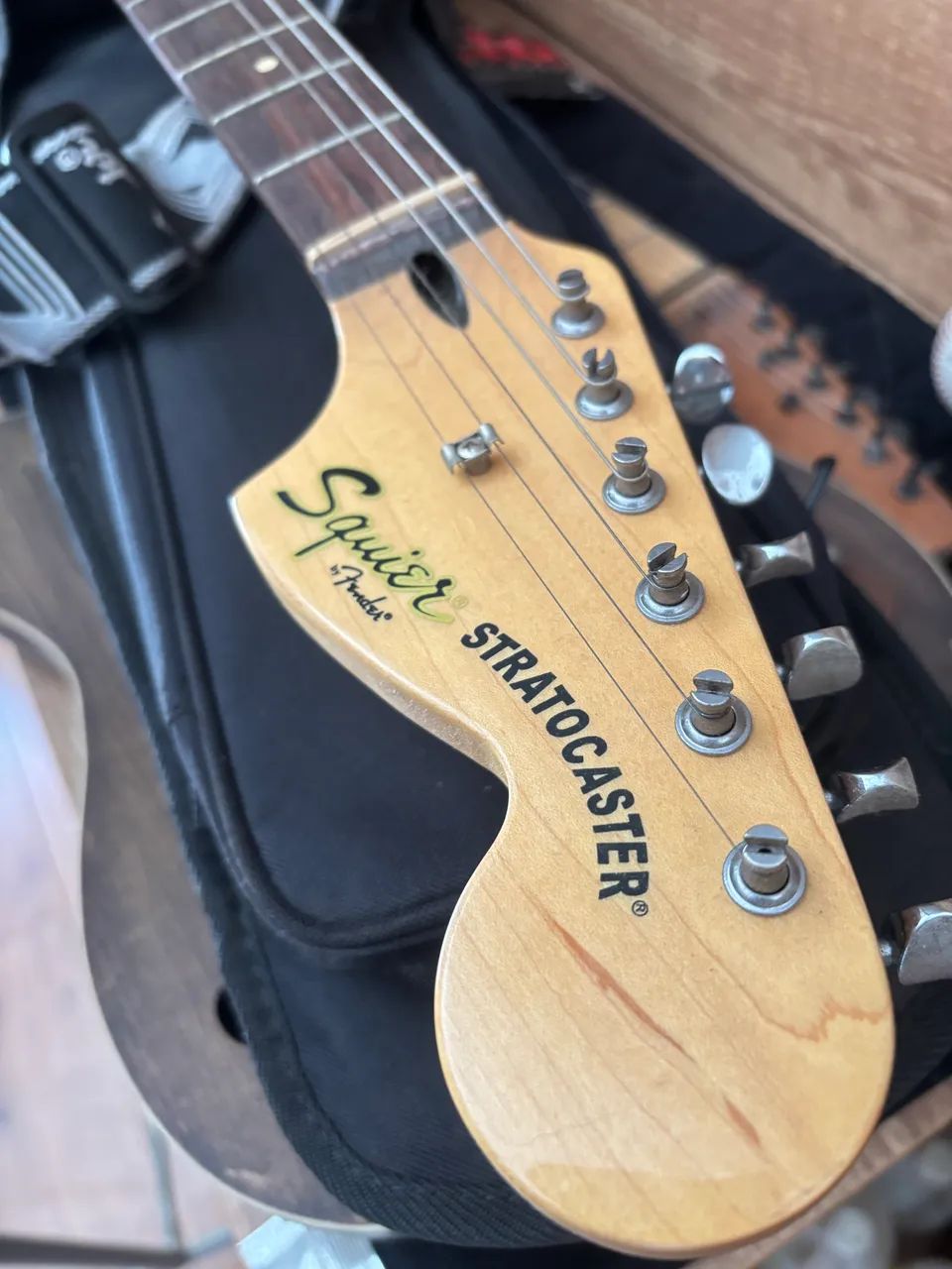 Fender Squier stratocaster HSS vintage modified 2012