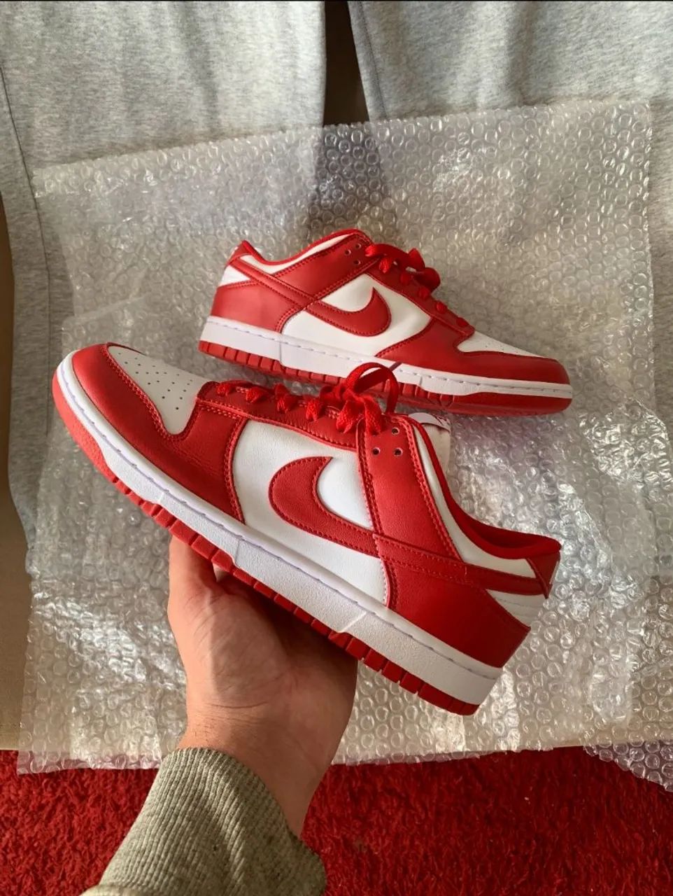 Tênis Nike Dunk Low University Red - Foto 2