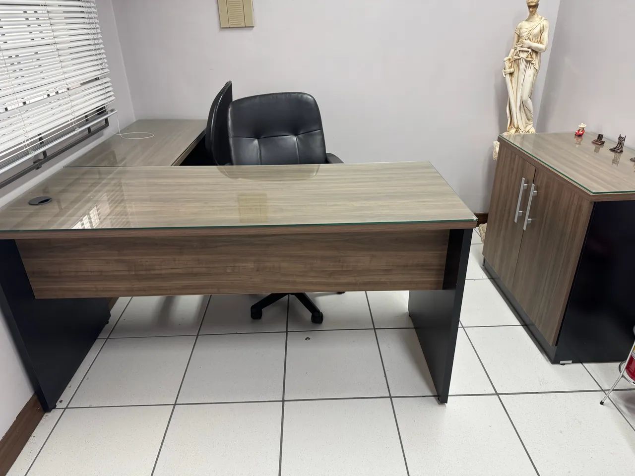 Conjunto de móveis para escritório  - Foto 4