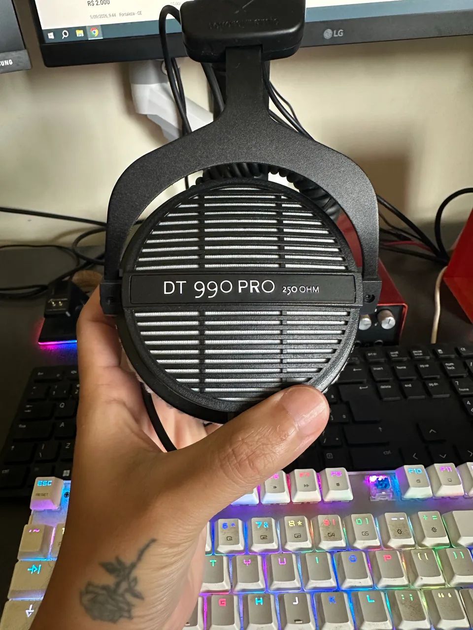 Fone Beyerdynamic DT 990 novo - Foto 3