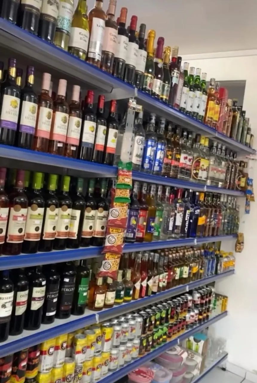 Mercadinho com mais de 20 anos de funcionamento. Clientes fiel e já consolidada.