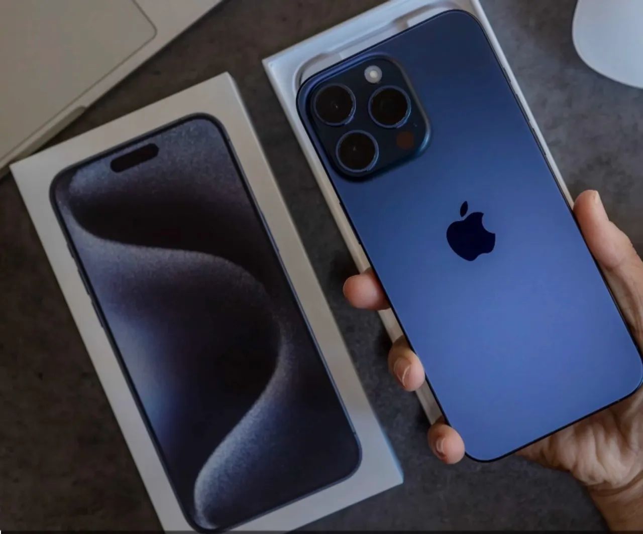 Iphone 15 Pro Max 256gb Azul ( NOVÍSSIMO ) - Foto 4