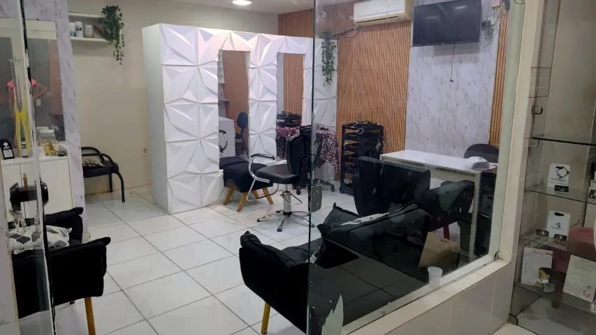 Aluga-se sala comercial na principal do José Américo