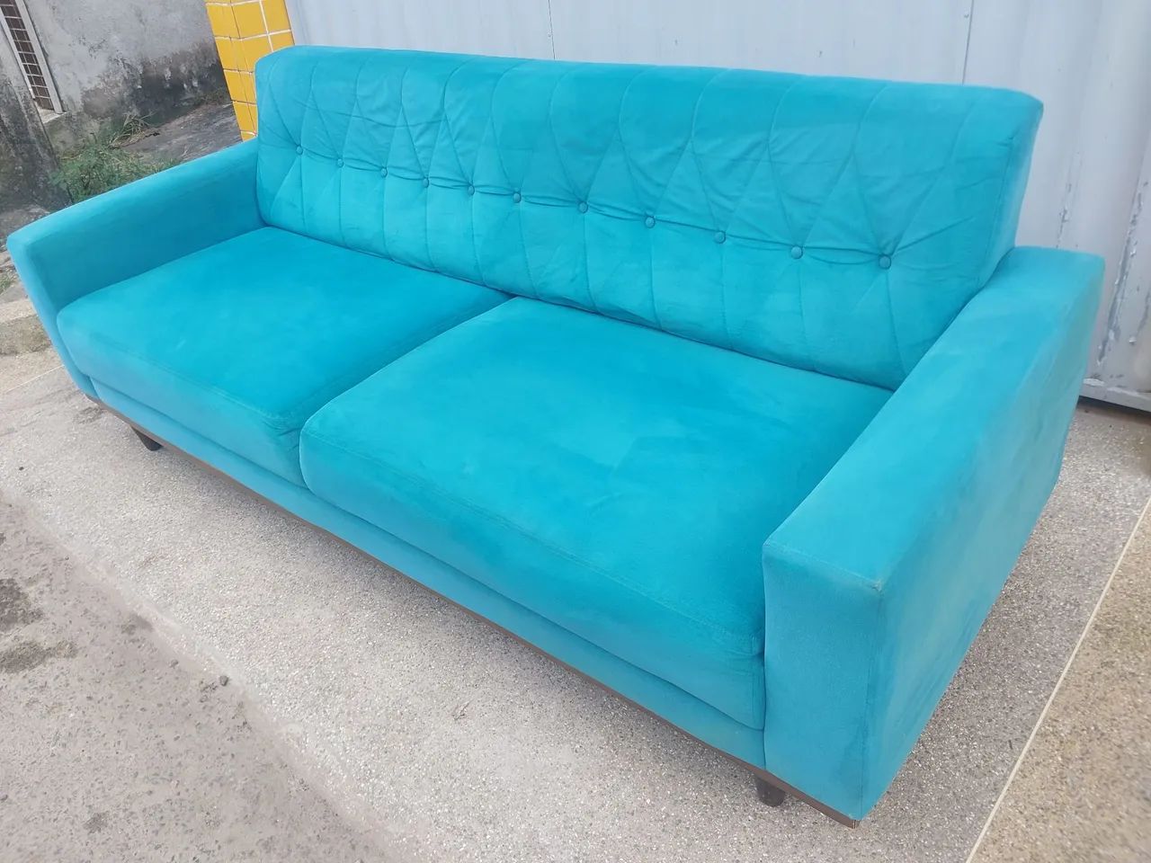 Vende-se Sofá LarShopping lindíssimo. Valor 600,00.  - Foto 2