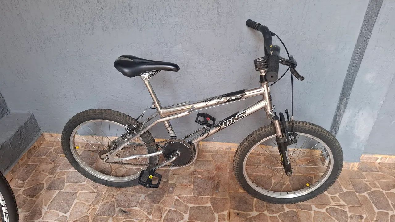 Bicicleta aro 20 cross