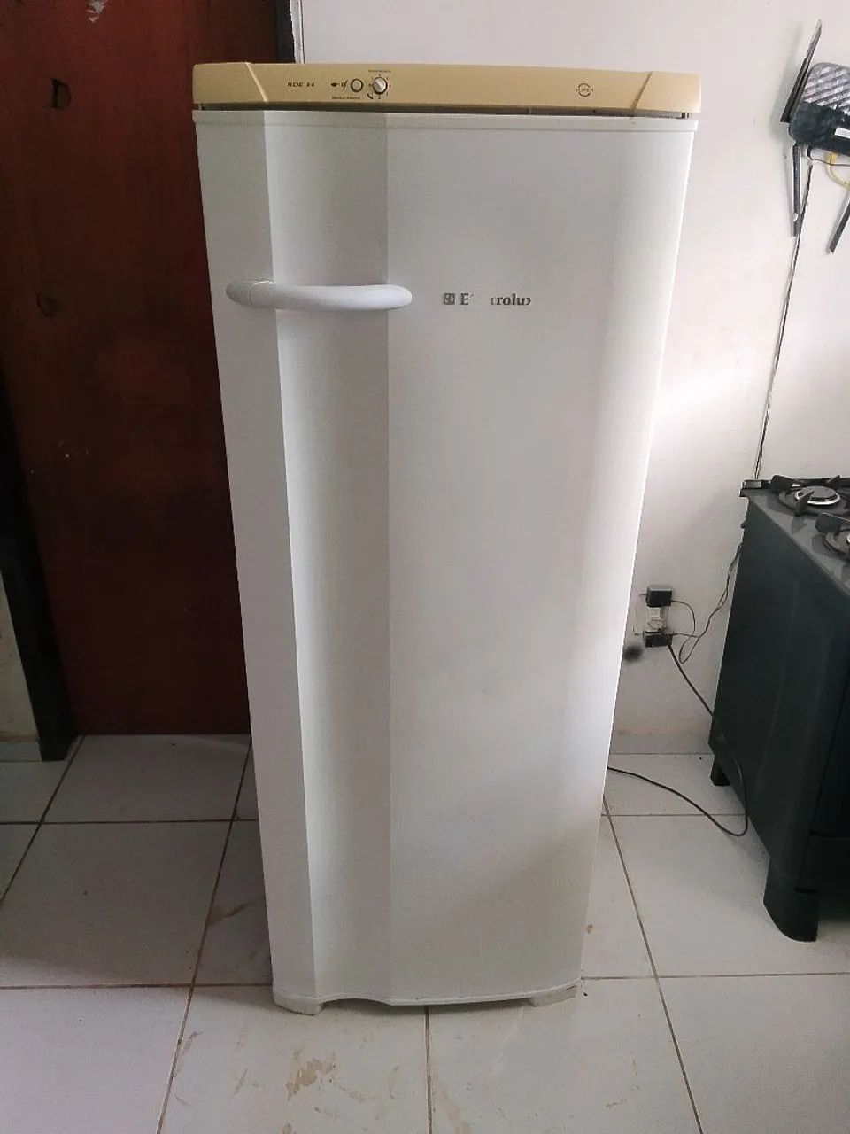 vende-se geladeira Electrolux 