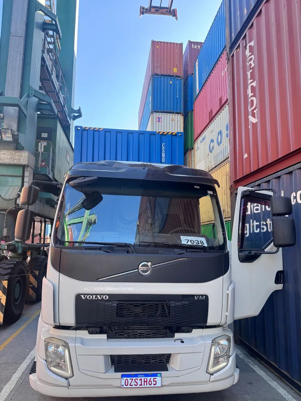 Volvo VM 330 - Foto 2
