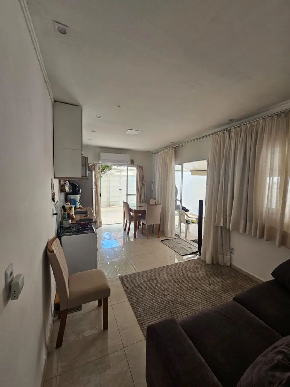 Casa reformada 2 quartos + 2 cômodos edicula portão automático 2 vagas - Foto 5