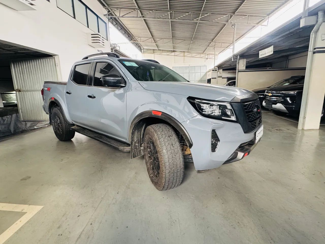 Nissan Frontier Pro4x CD 4X4 2.3 Bi-TB Die. AUT 2023 - Foto 3