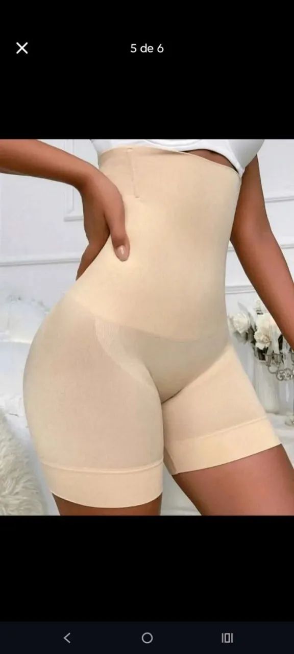 Short modelador com barbatanas 