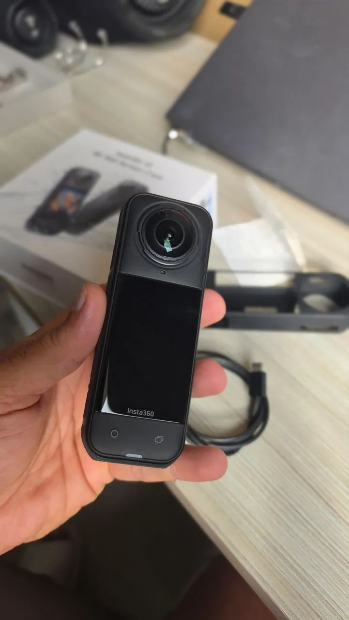 Câmera INSTA 360 X5 - Foto 2