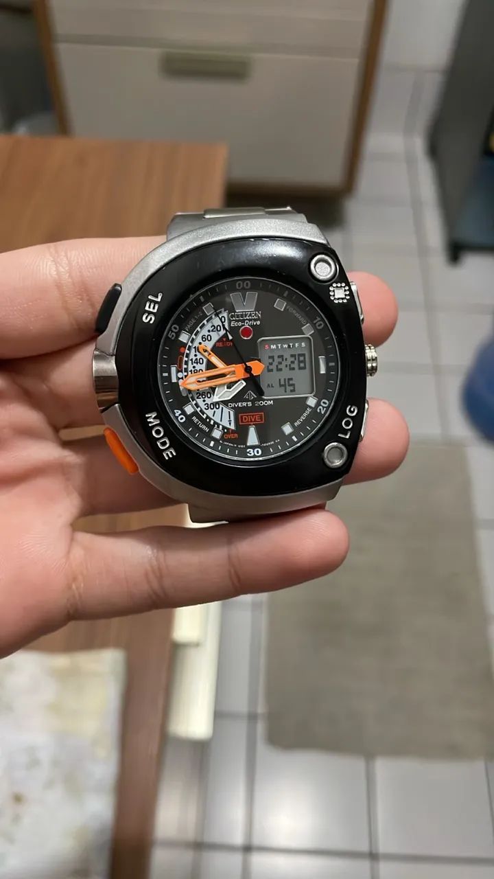 Citizen meia lua titanium original 