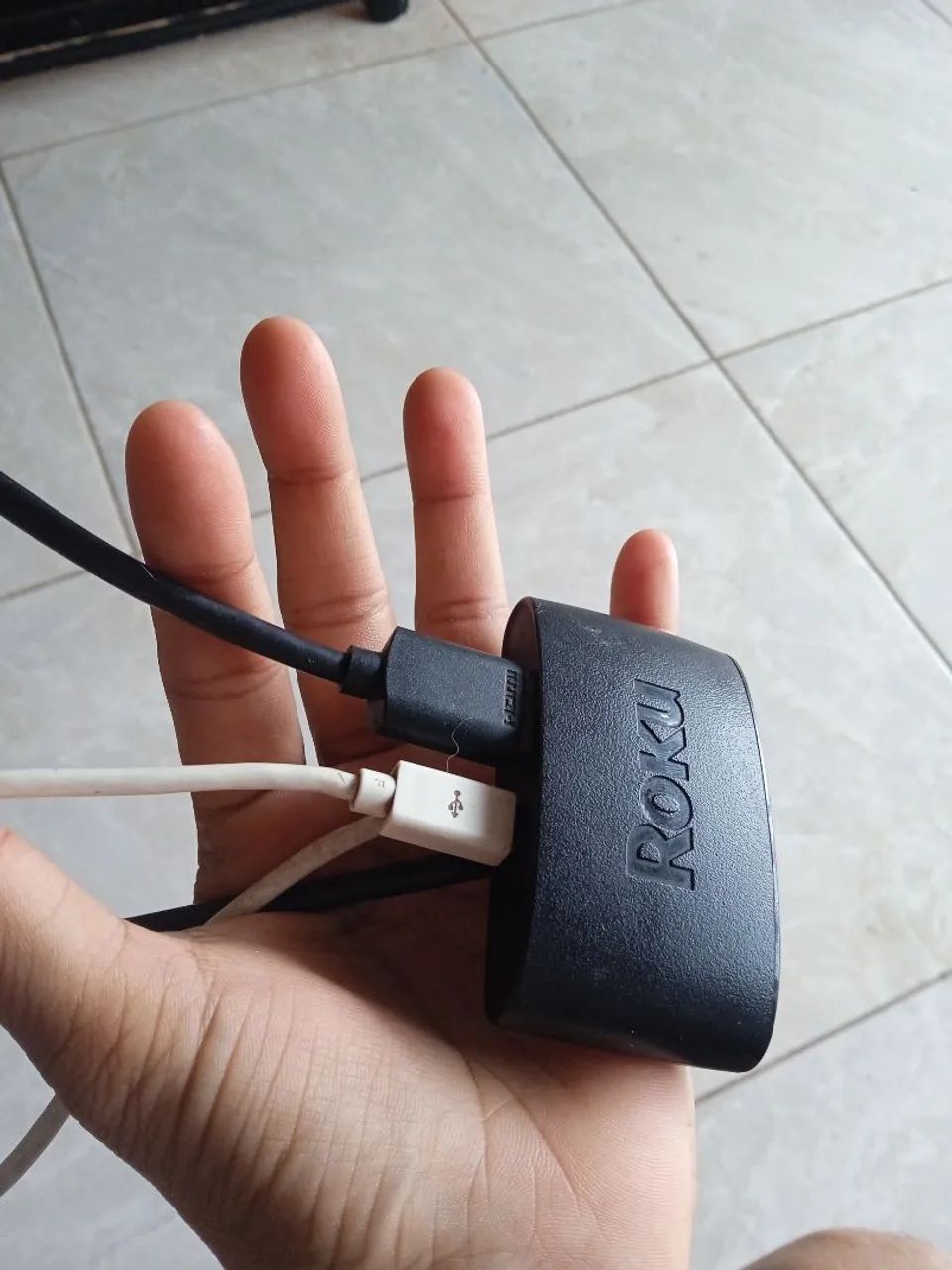 Vendo um adaptador de televisão que não é smart, consegue assistir Netflix, YouTube etc. - Foto 2