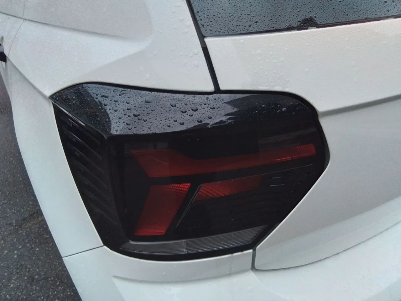 Volkswagen Polo Track 1.0 Flex 12V 5p, foto 11 de 13
