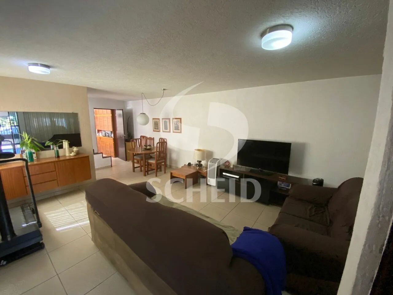 Sobrado para locação de 190,00m² útil, com 4 quartos e 2 vaga no Interlagos. - Foto 2