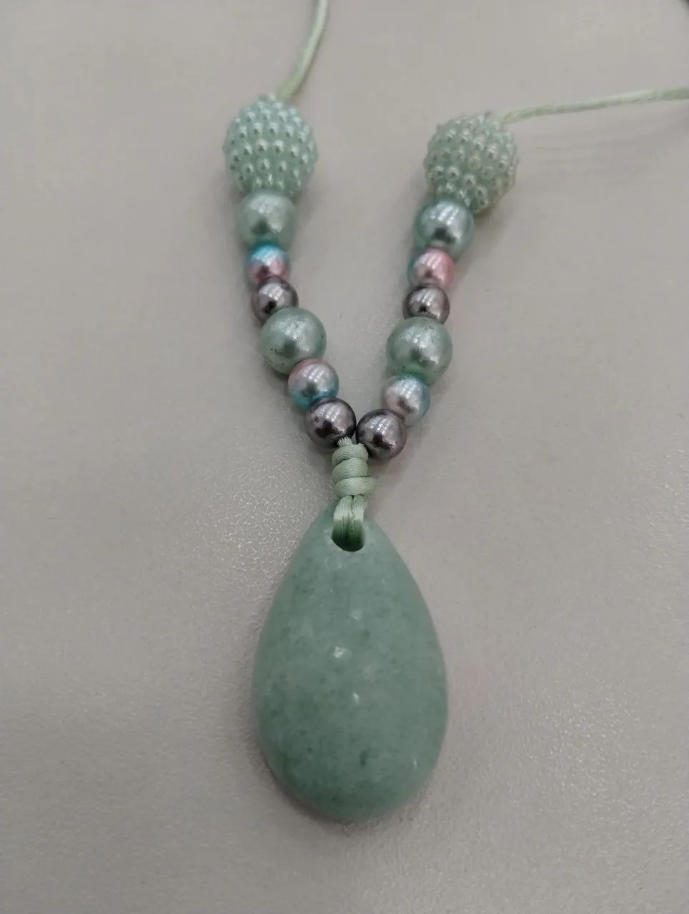 Colar com Pedra Natural 